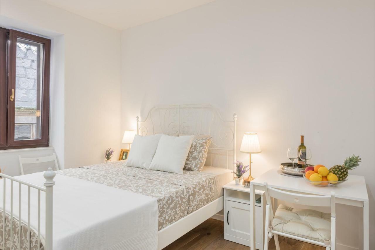 Mediterranean Vintage Room Split Exteriör bild
